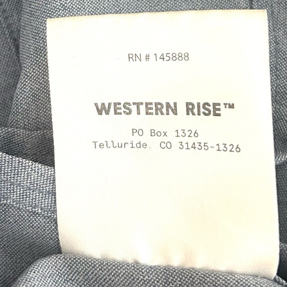 Western Rise Button Down Shirt Blouse Top Tech Travel Gorpcore Gray Size Medium - Picture 15 of 15